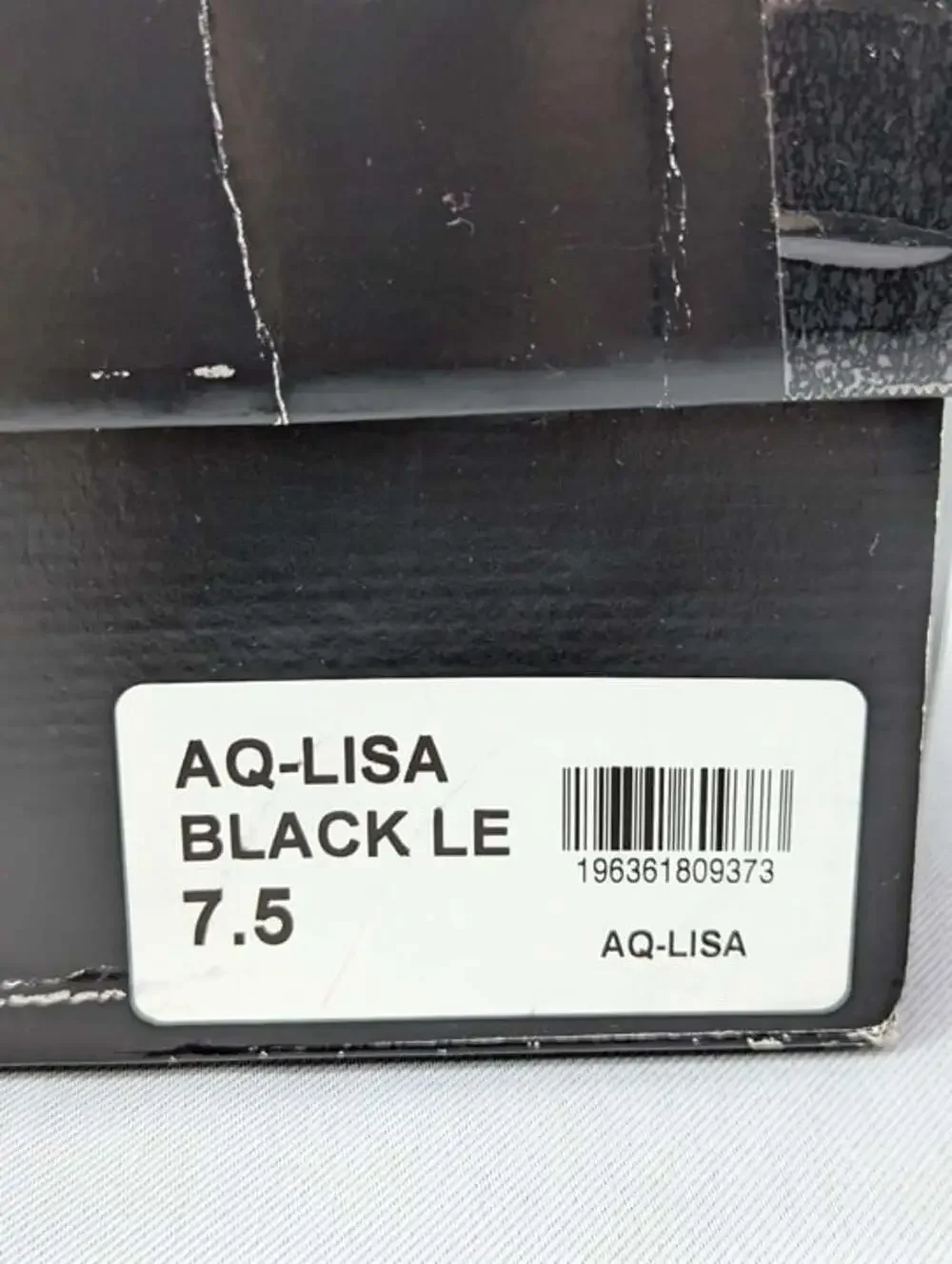 Aqua Lisa Women's Black Ankle Strap Platform Heels Size 7.5 (MSRP $138)